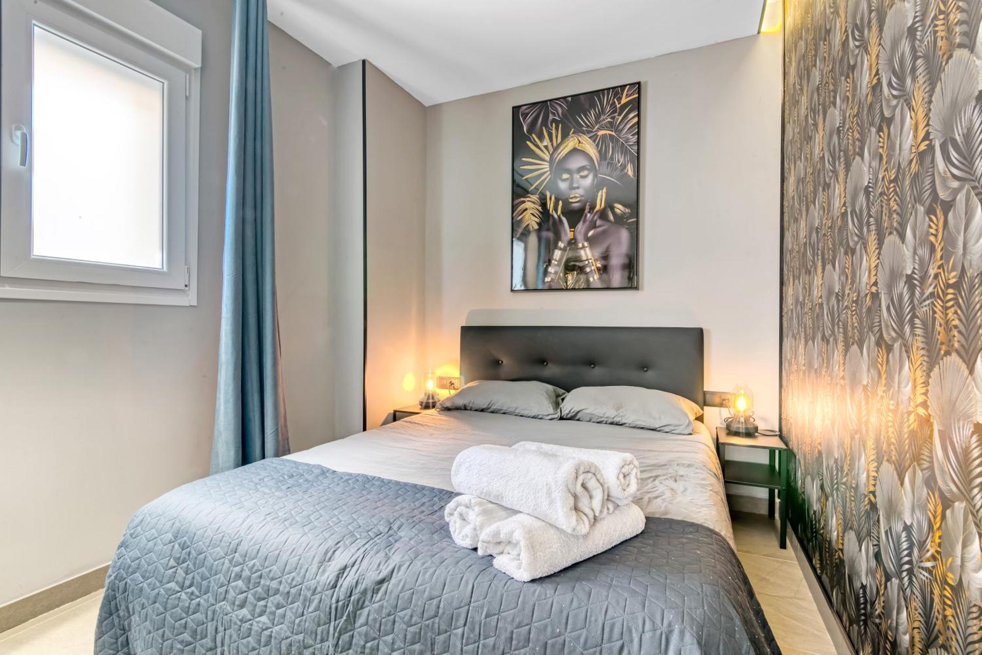City Scape Suites Valencia Kültér fotó